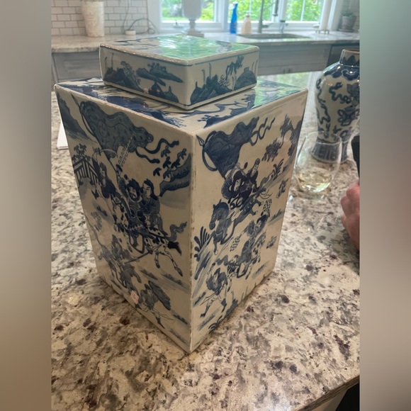 Vintage Chinese Blue & White Porcelain Square Ginger Jar with Lid